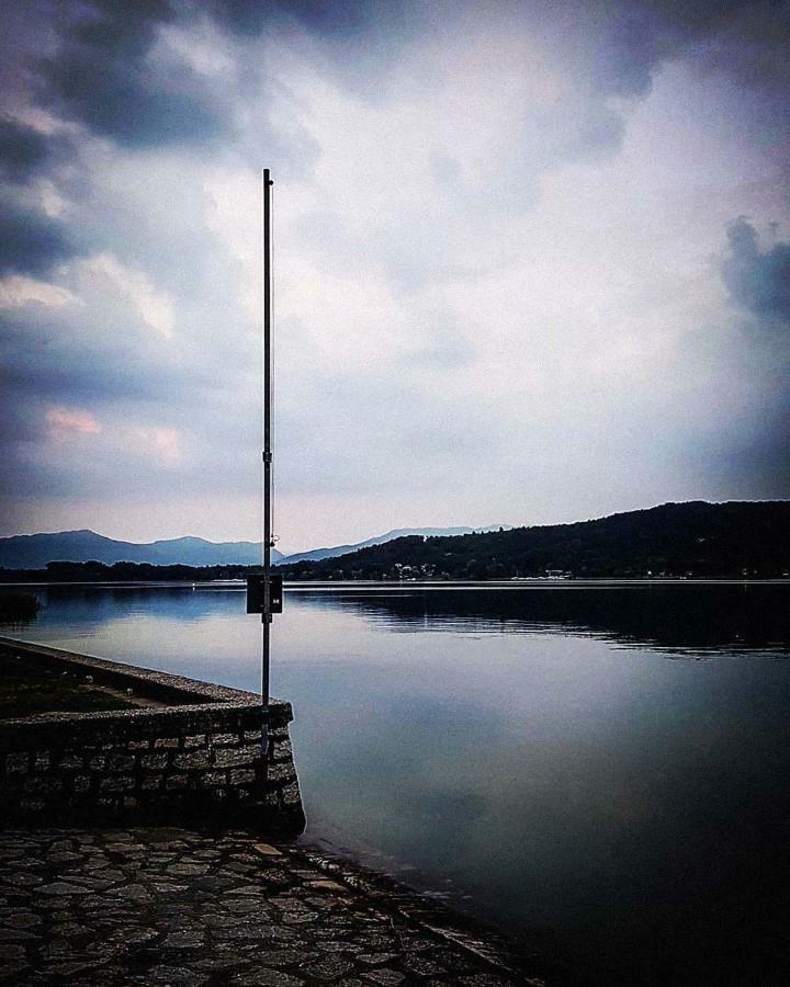 Ritratto Sul Lago Dormelletto Exterior foto